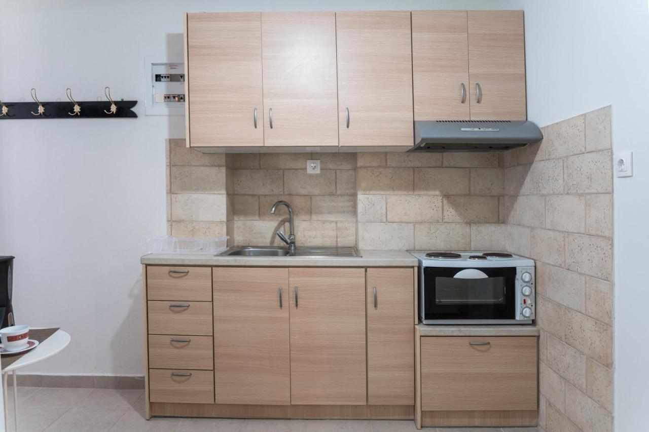 Athenais Apartment Lixouri Ngoại thất bức ảnh