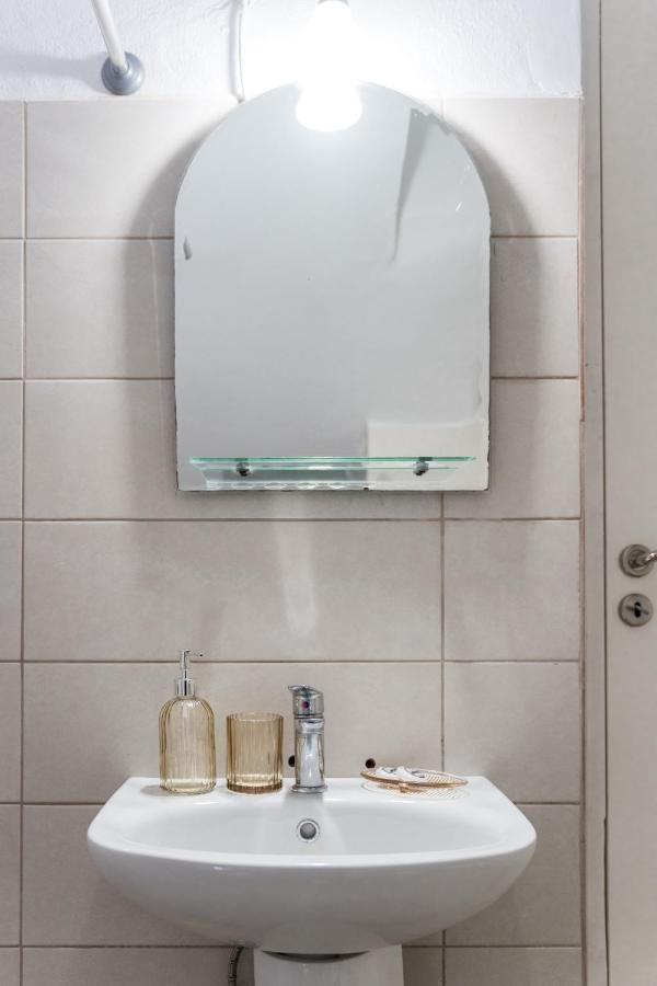 Athenais Apartment Lixouri Ngoại thất bức ảnh